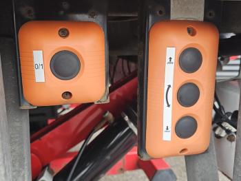 STEERING AXLE / LIFT AXLE / TAIL LIFT